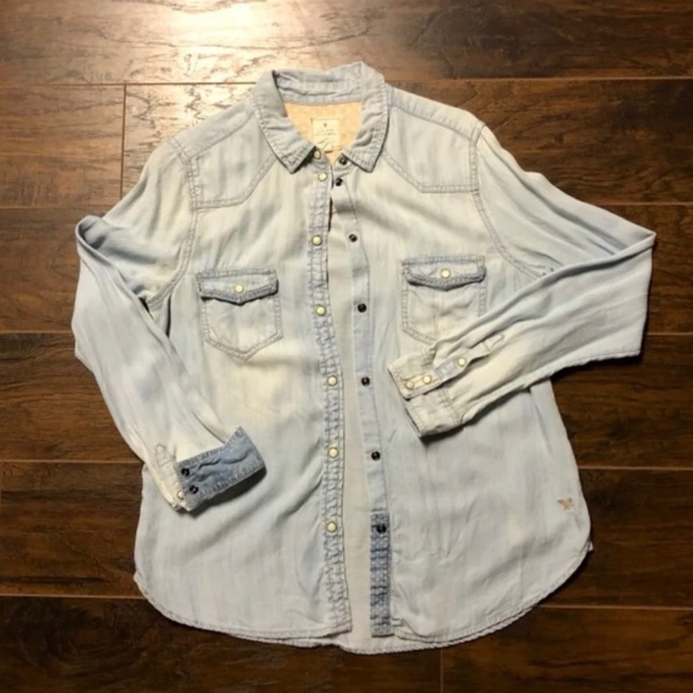 American Eagle denim shirt